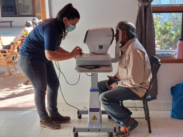 Pacientes del Sanatorio ASCIM aprovechan atención oftalmológica del Programa Visión