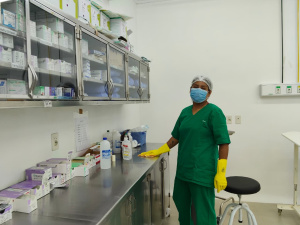 El equipo de limpieza del Sanatorio ASCIM garantiza la bioseguridad del paciente