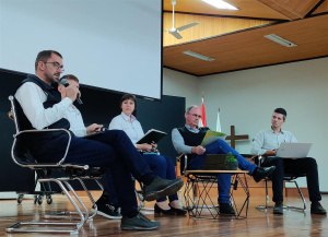 ASCIM participa en un panel de debate con los estudiantes de Chortitzer Comité