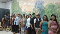 Grupo de estudiantes participantes del teatro