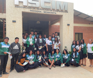 Visita del primer curso del Colegio Indígena Yalve Sanga