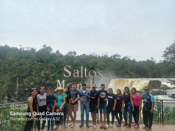 Alumnos visitan la región oriental del Paraguay