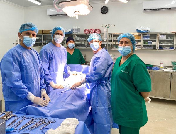 Enf. Zulma, Dr. Wiens, Dr. Martínez, Dr. Aquino, Lic. Cristhian